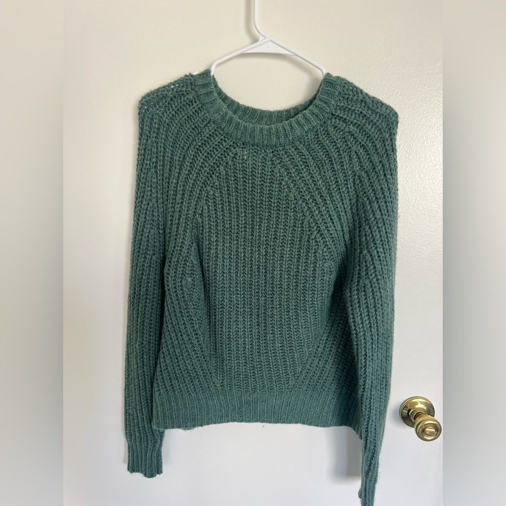 Comfy green sweater